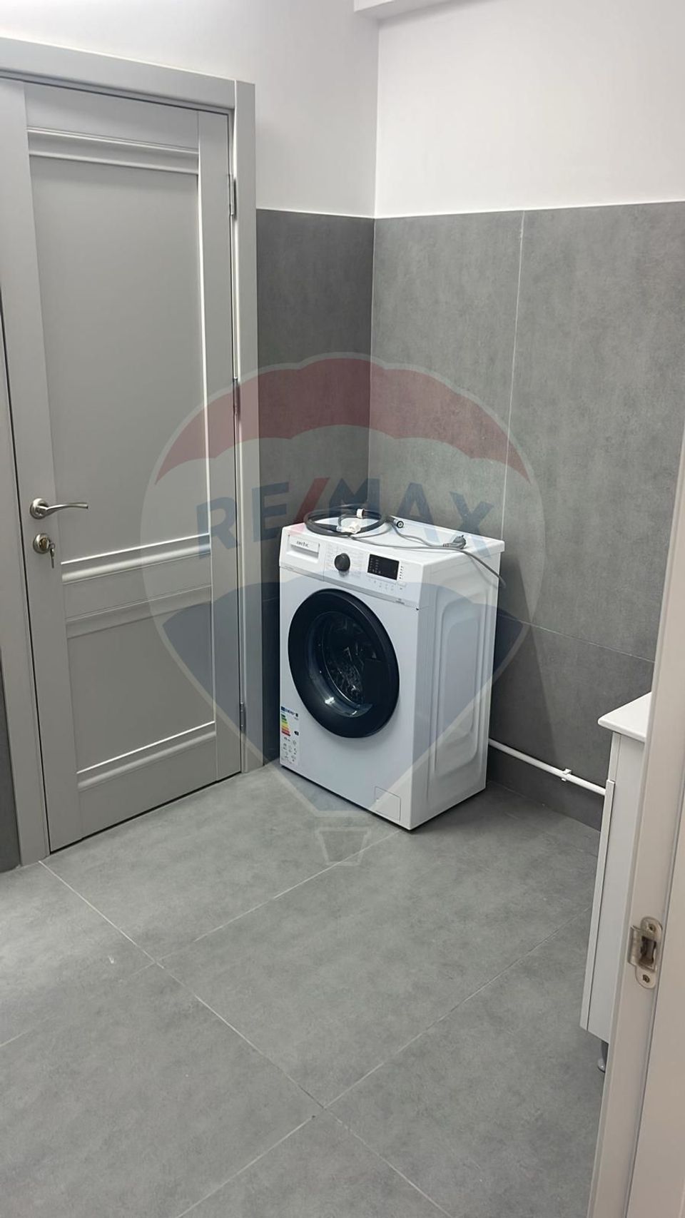 437sq.m Commercial Space for rent