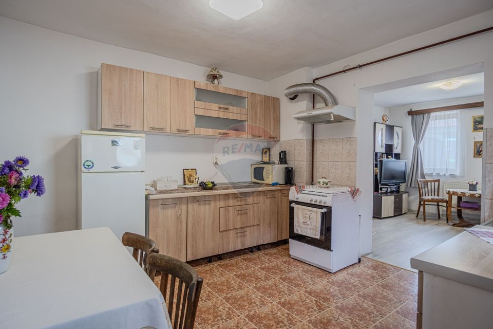 COMISION 0%| CASA DE VANZARE| 4 CAMERE| TEREN 597 MP|