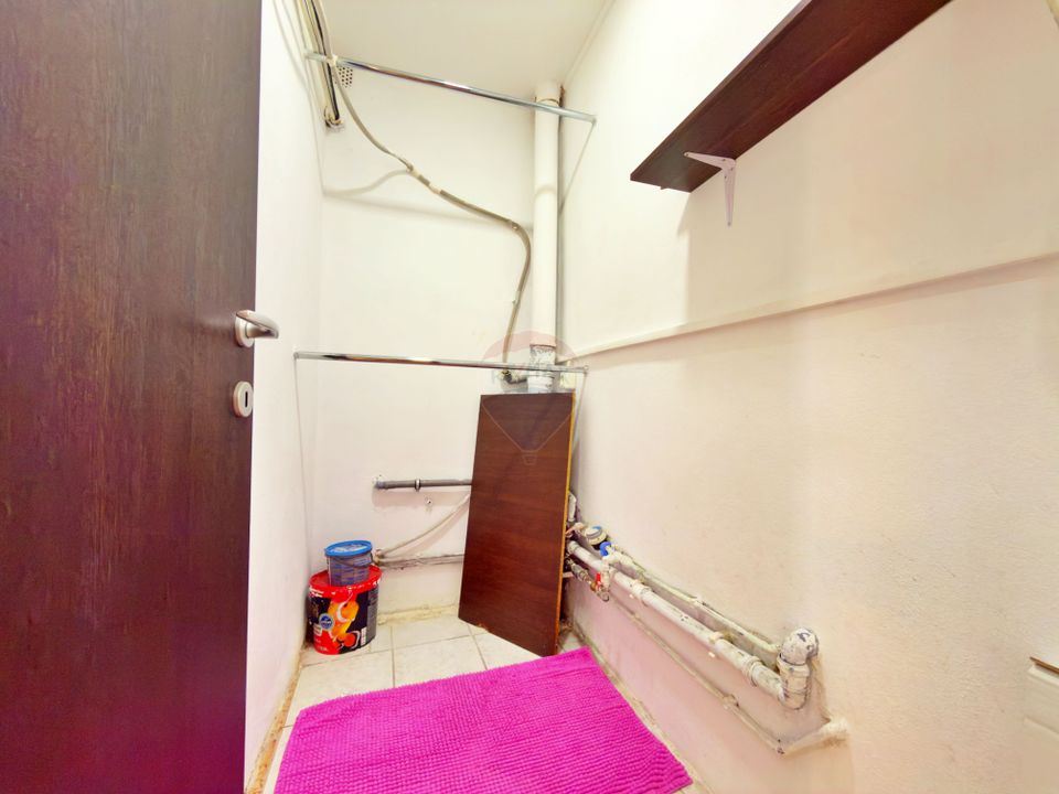 Apartament decomandat cu 2 camere de vânzare / Aurel Vlaicu - Arad