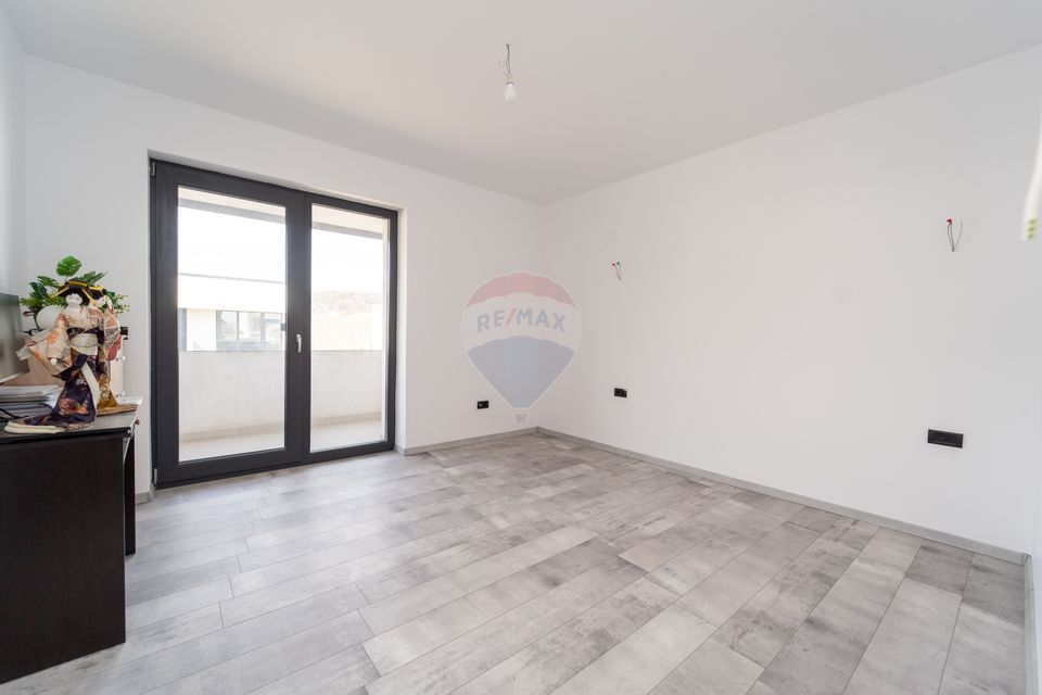 Smart Home de Vânzare în Sânpetru, Brașov – Construcție Premium