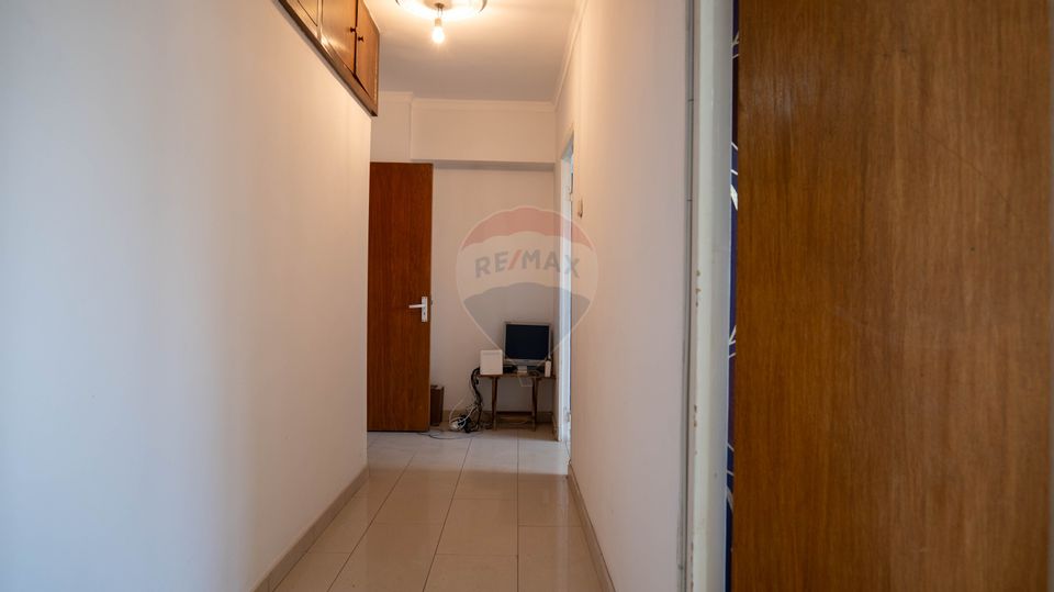 Oferta - vanzare apartament 4 camere decomandat, metrou Obor