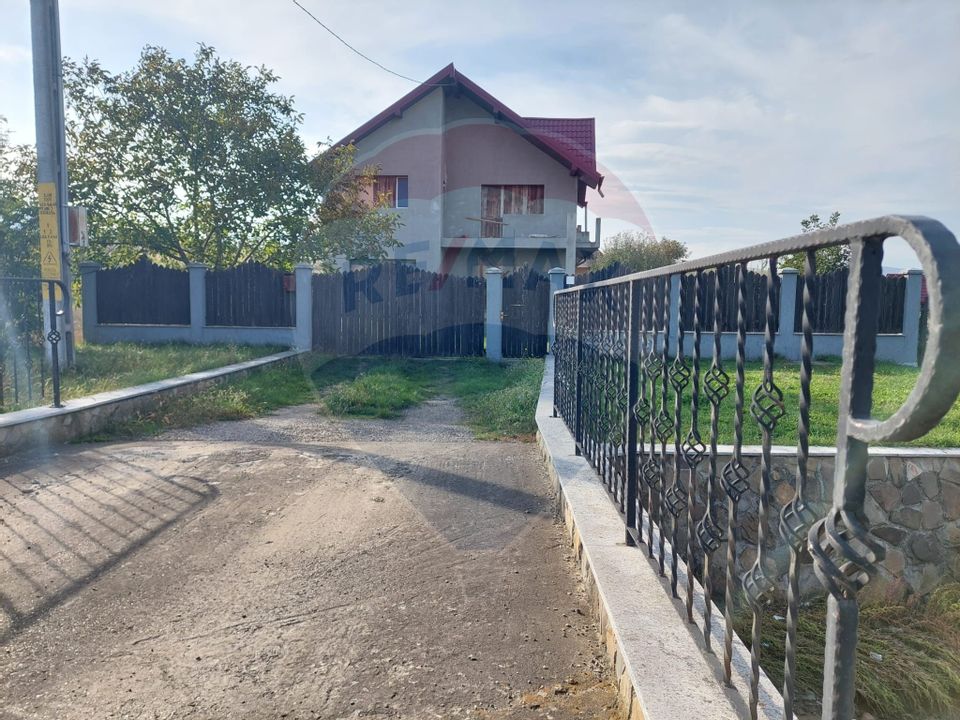 7 room House / Villa for sale