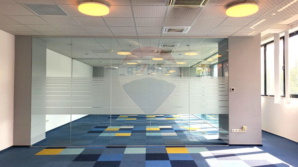 240sq.m Office Space for rent, Central area