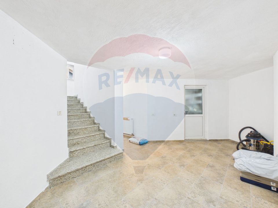 7 room House / Villa for sale