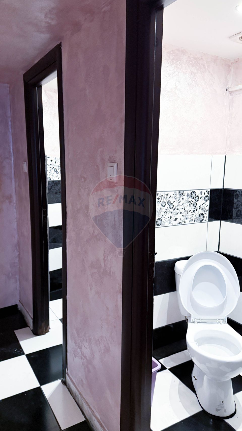 385sq.m Commercial Space for rent, Unirii area