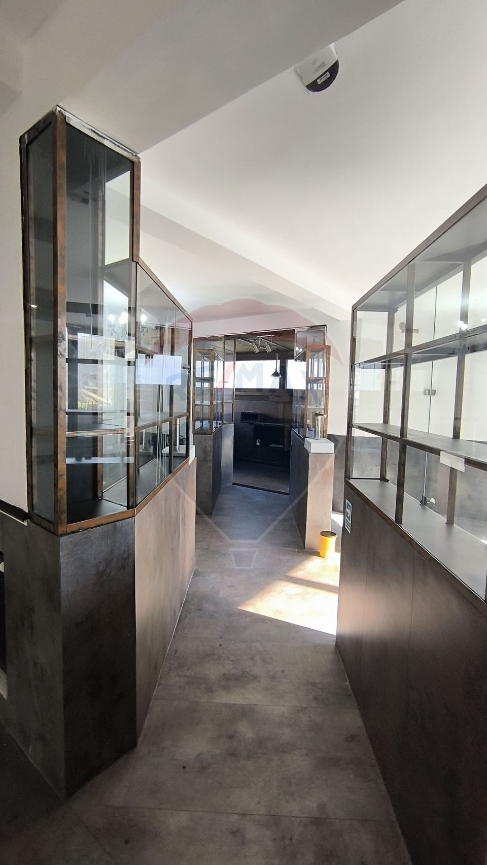 Spațiu comercial de închiriat