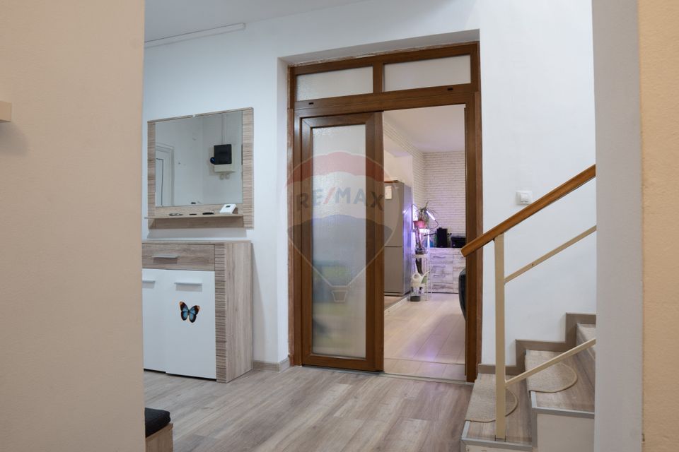 DE VANZARE Reședință Premium cu Piscină și Teren Generos – Chiajna