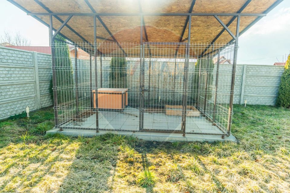 Vila in stil  mediterenean, lux,  în statiunea balneoclimaterica Covasna