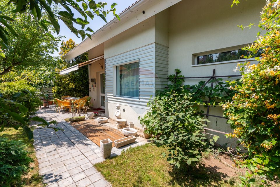 Casă / Vilă in Corbeanca, langa lac, zona exclusivista