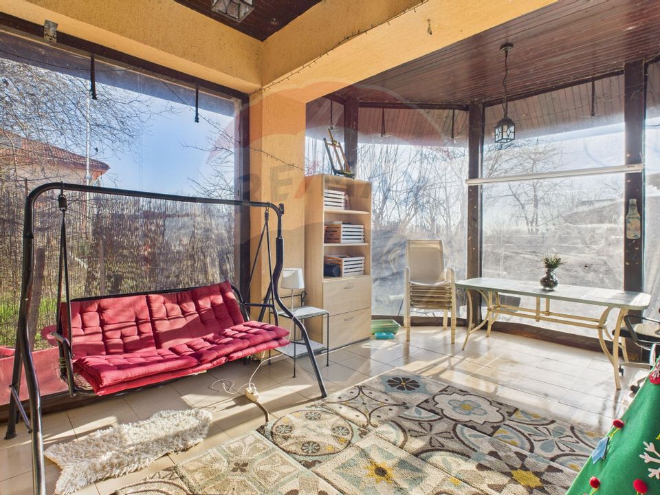 Gorgeous 4-room house for sale in Buftea