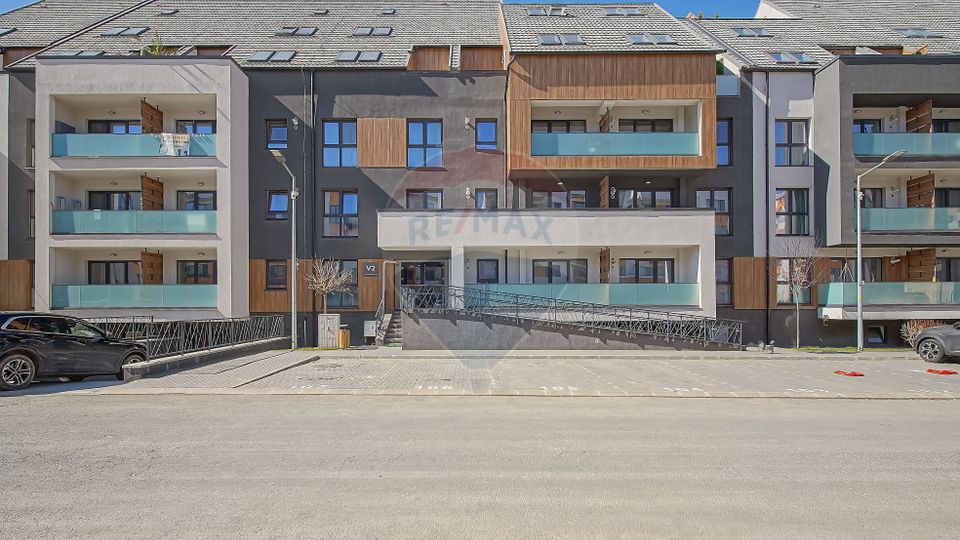 3 room Apartment for rent, Tractorul area