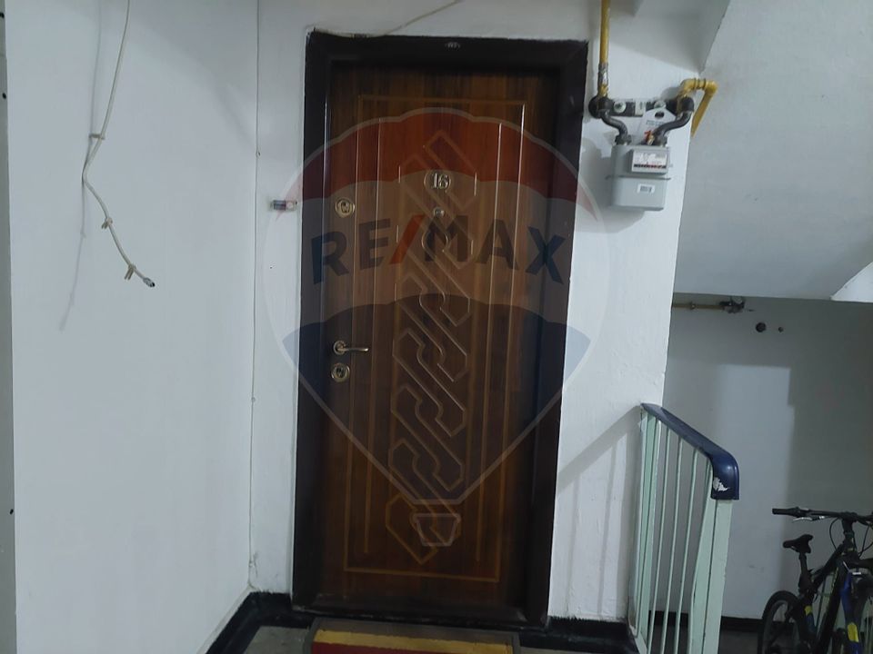 Apartament cu 3 camere de vanzare