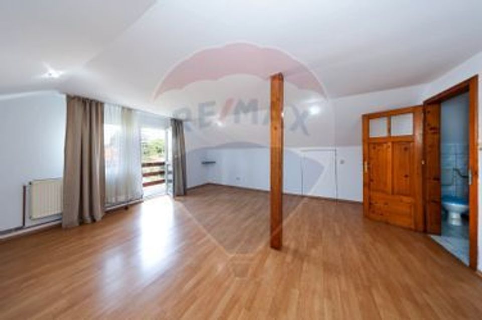 8 room House / Villa for sale, Central area