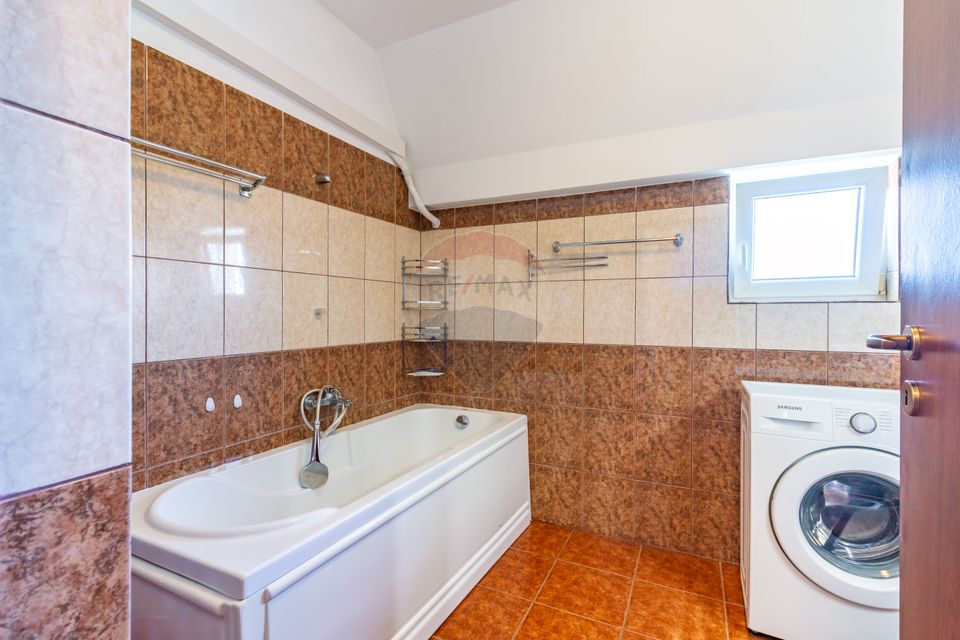 Apartament spatios - zona centrala Otopeni