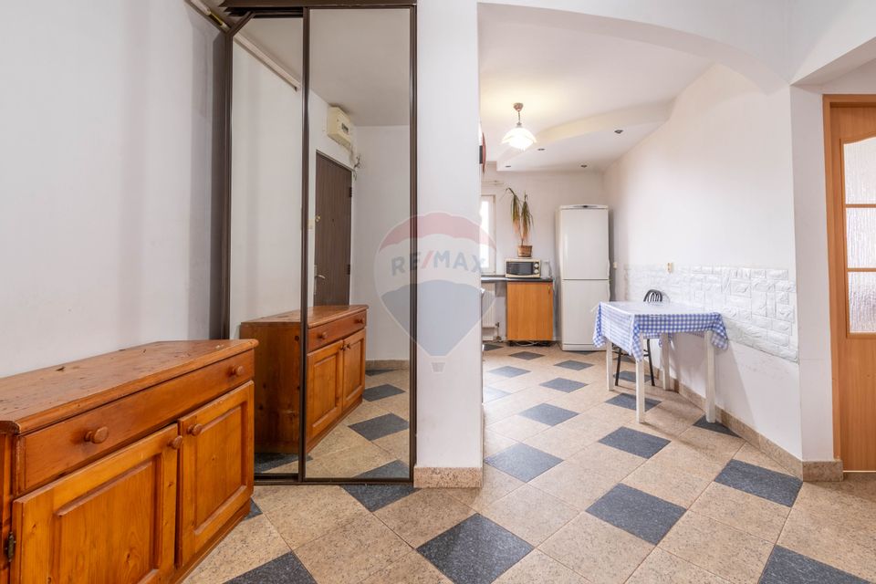 Apartament 3 camere de vanzare, Marasti