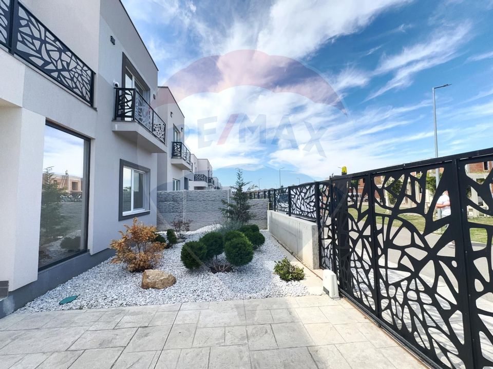 4 room House / Villa for sale