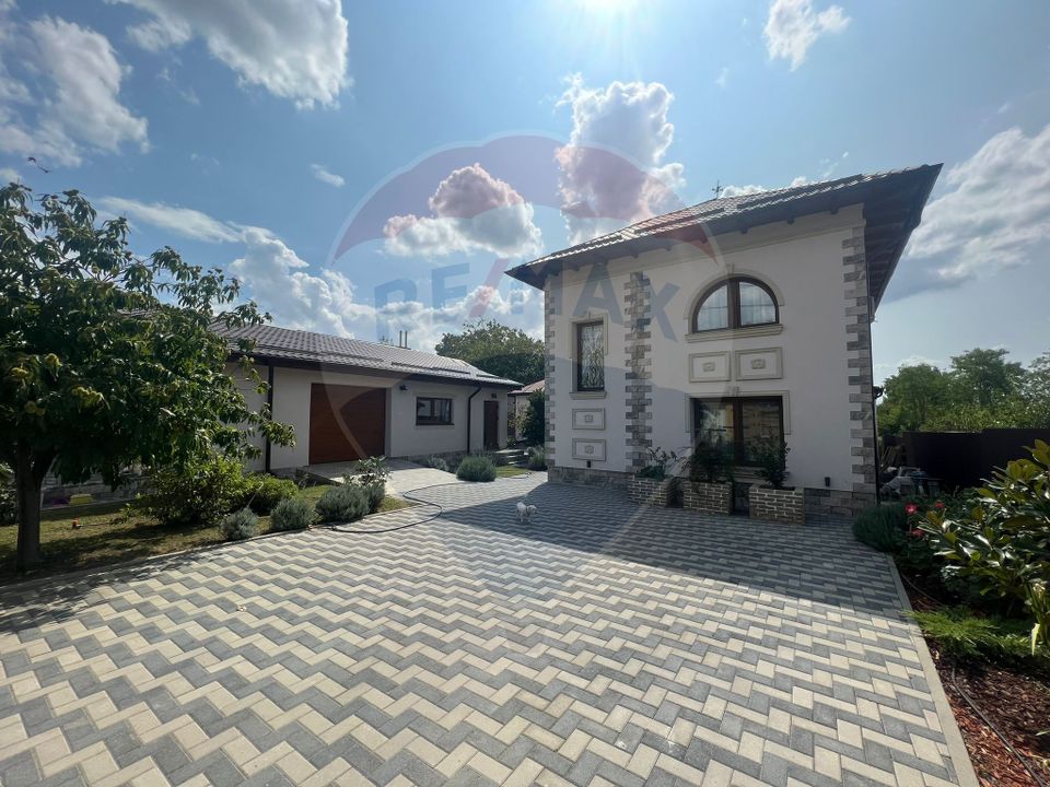 6 room House / Villa for sale, Central area