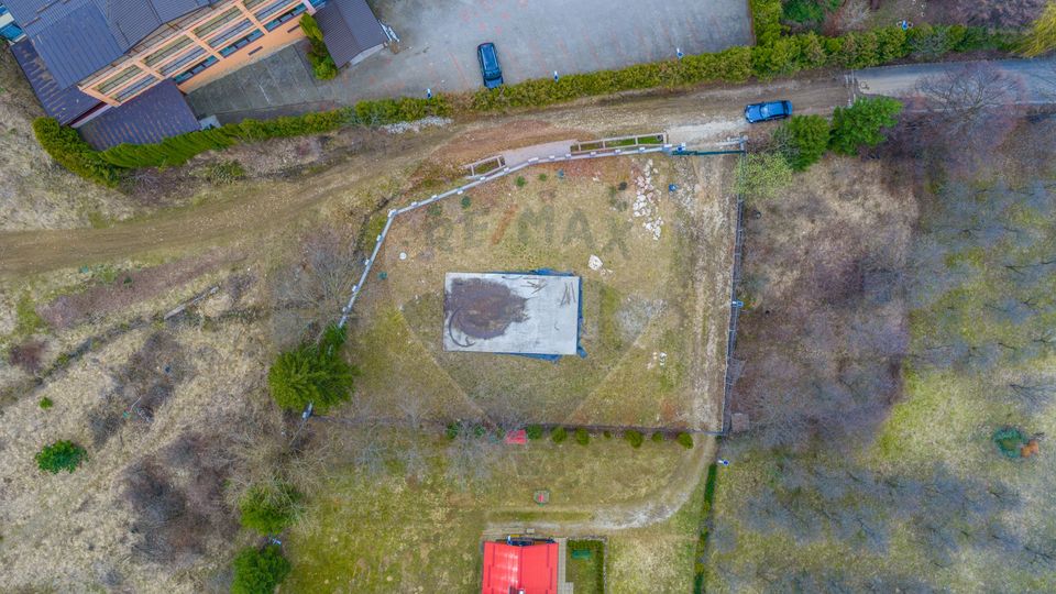 Teren 857mp Sacele/ fundatie / proiect casa/ AC- cf / Strada 7 Izvoare