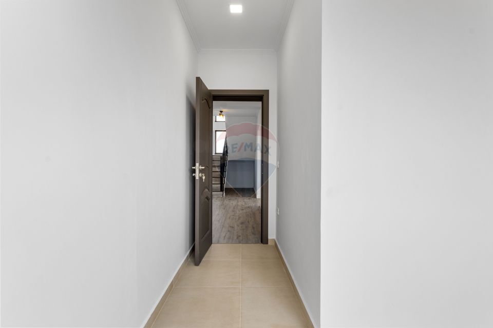 7 room House / Villa for sale