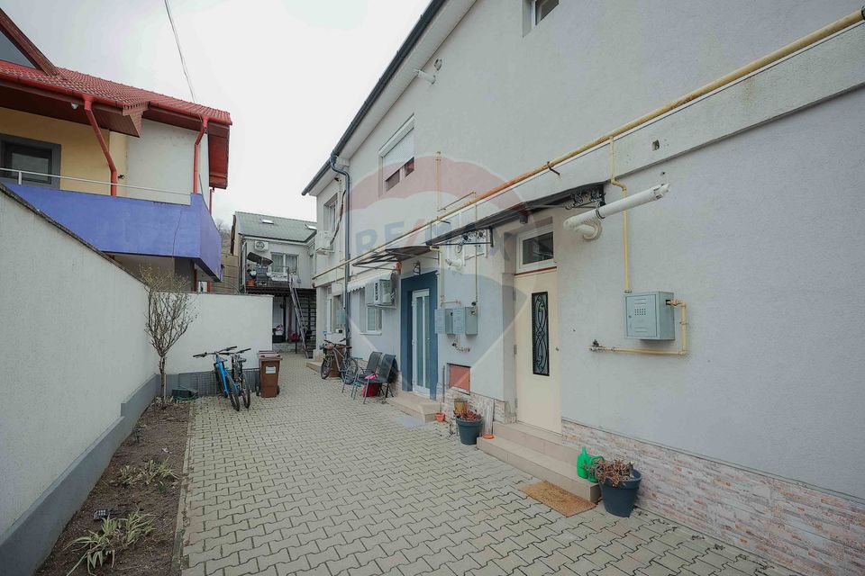 Apartament 3 camere, Dealuri, Doja, Spital Județean, Vânzare