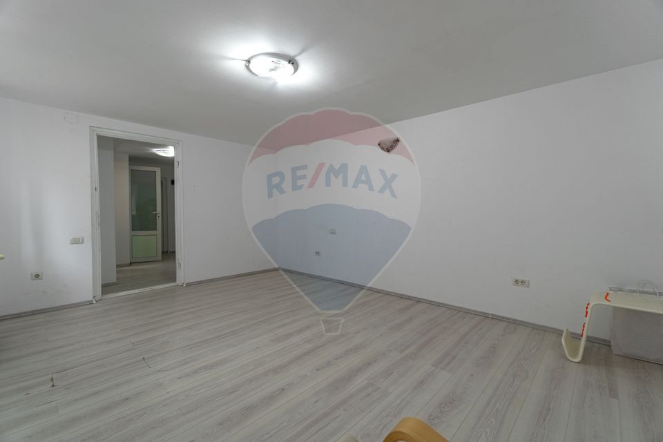 Garsonieră de închiriat– Strada Republicii 31/ Comision 0%