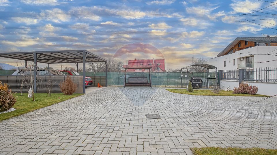 Casă premium cu 270 mp utili, 7 camere ,curte generoasă în Bartolomeu