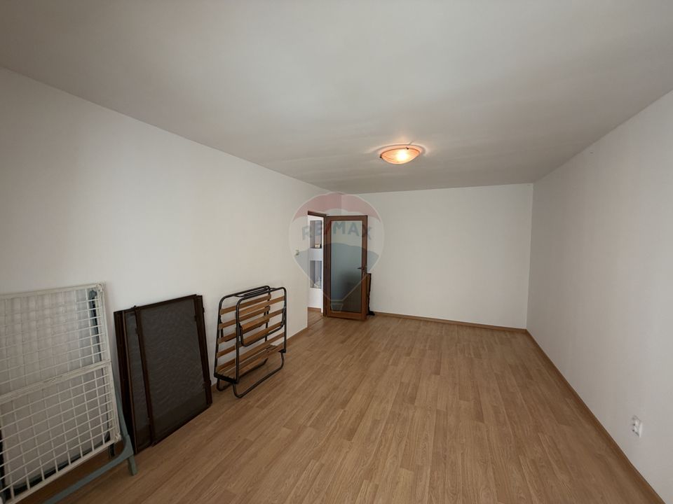 Apartament doua camere et 1