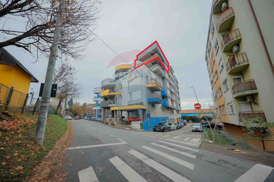 Apartament 3 camere, 2 băi, 91 mpu, lift, terasă mare, Prima Nufărul