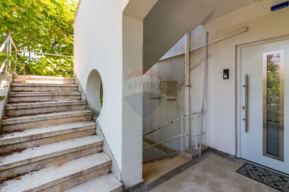 Vanzare | apartament | 2 camere | 72 mp | Năvodari | renovat | parcare