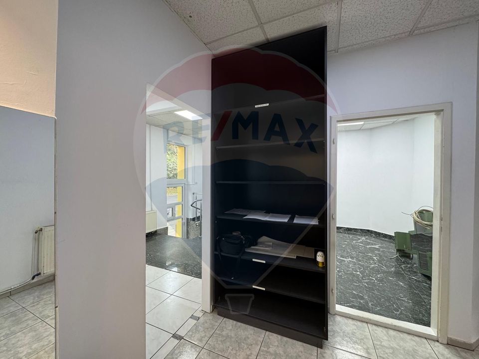 96sq.m Commercial Space for rent, Central area