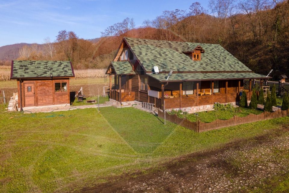 Casă din lemn Ribita,jud Hunedoara