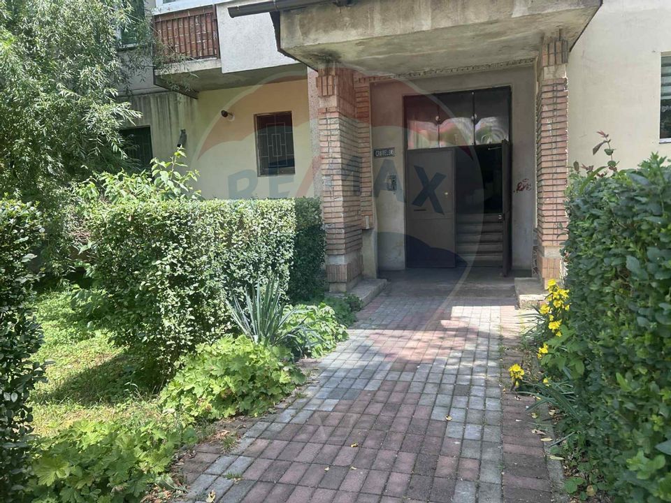 Apartament 2 camere de vanzare in Targoviste Strada Craitelor