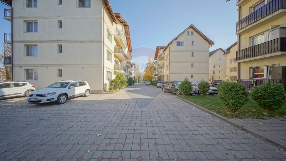 REZERVAT -  Apartament cu 3 camere, de vânzare, Râșnov - Comision 0%