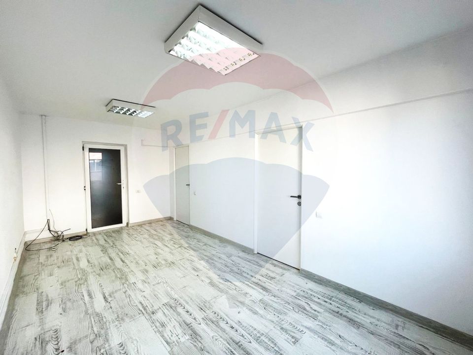 36sq.m Office Space for rent, Regie area