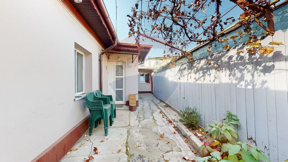 House with 5 rooms for sale in Baneasa / Aerogarii area