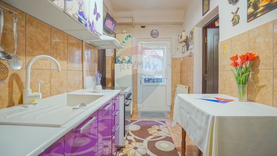 REZERVAT! Apartament pretabil 2 unitati de cazare, colț cu Republicii