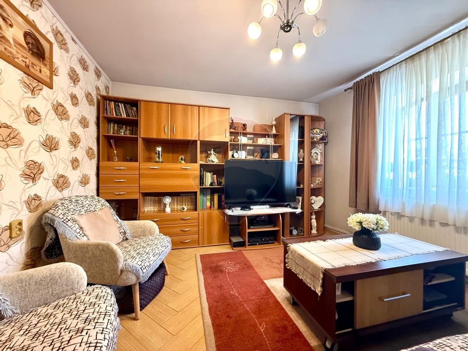 5 room House / Villa for sale, Central area