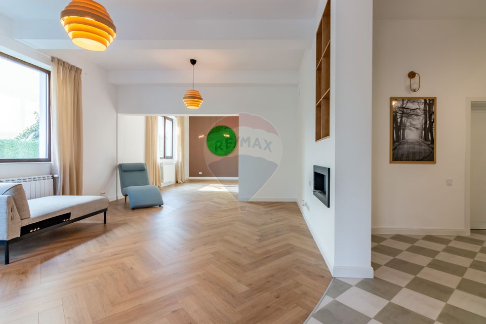 Casă individuala în Aviatiei, adiacent Bulevardul Aerogarii, 4xparcare