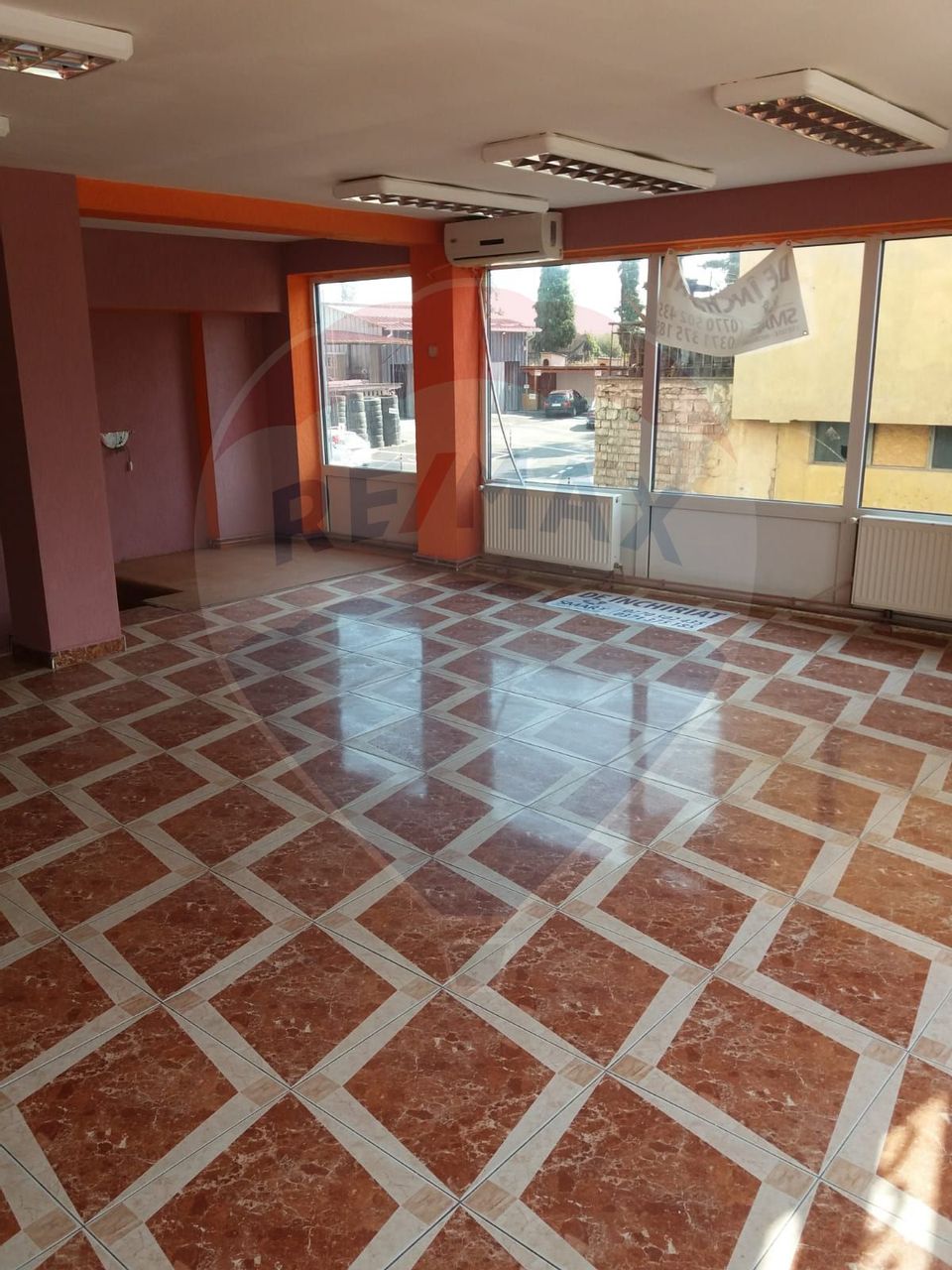 120sq.m Commercial Space for rent, Garii area