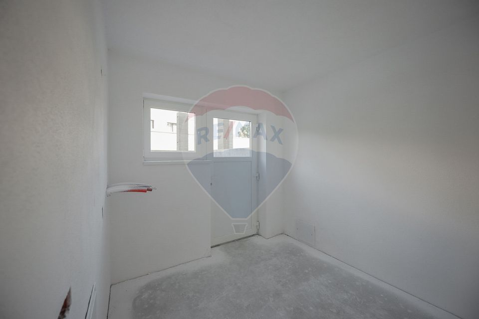 Casă nouă cu 3 Dormitoare, de Vânzare, zona Ioșia