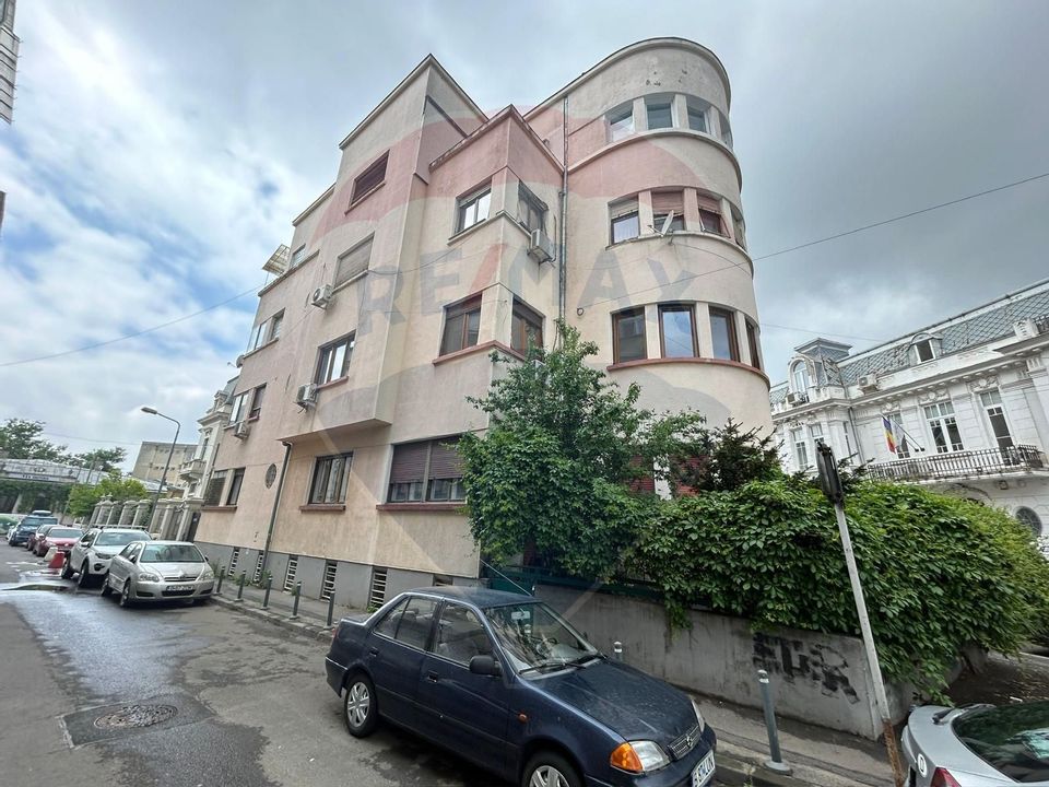 5 room Apartment for sale, Unirii area