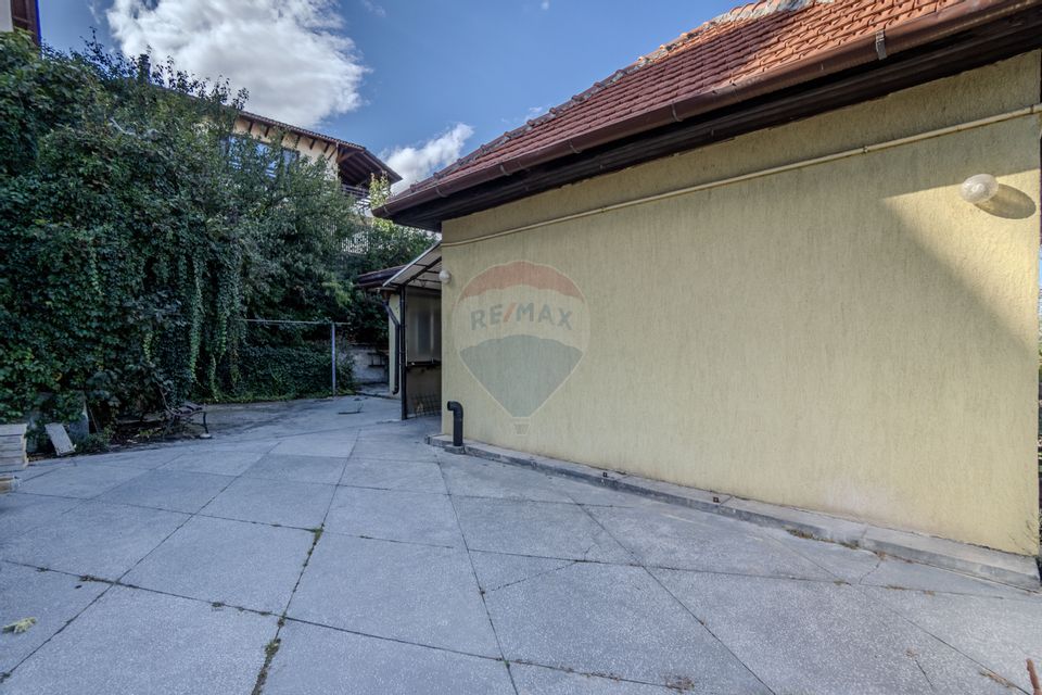 Casă individuală cu două unități locative. Zona Horia–Cloșca–Crișan