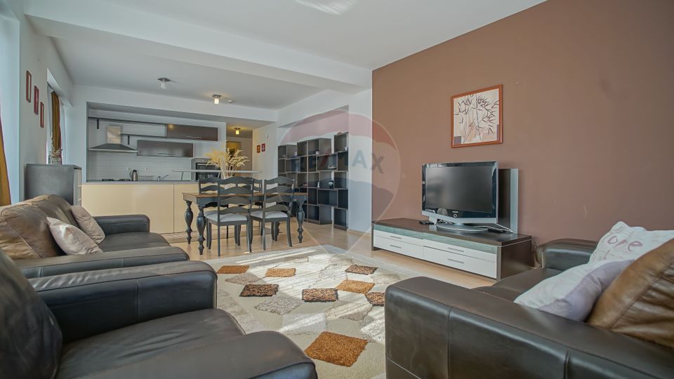 Comision 0%! Poziție, priveliște, terasă uriașă în Bellevue Residence!