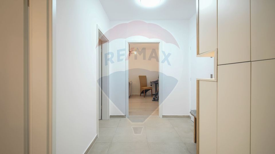 2 room Apartment for rent, Tractorul area
