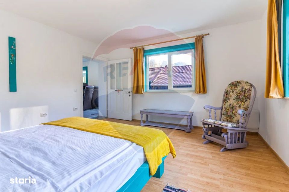 Casă / Vilă cu 5 camere de vânzare