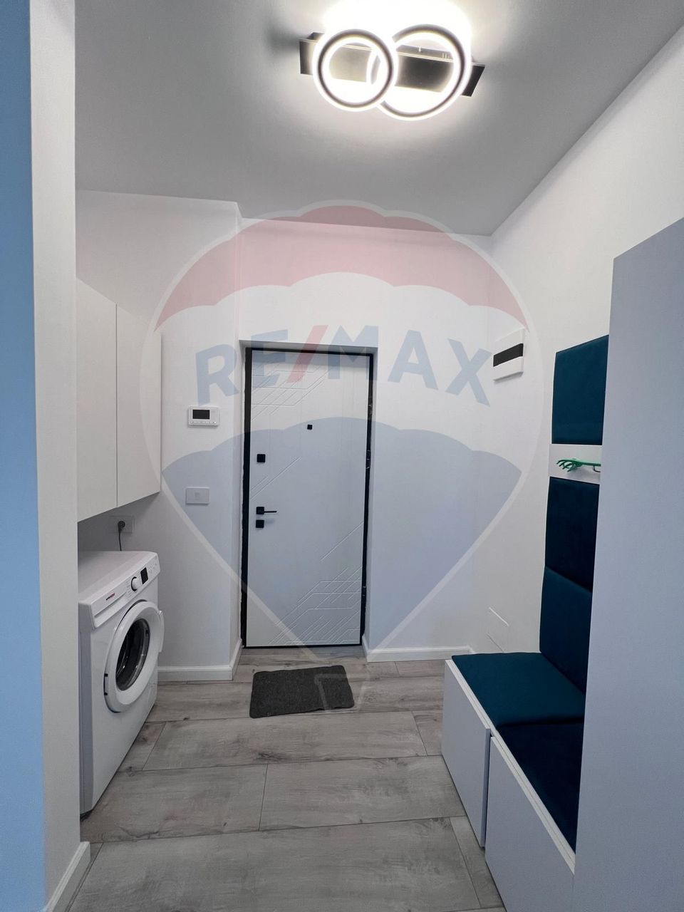 Apartament cu 2 camere de închiriat