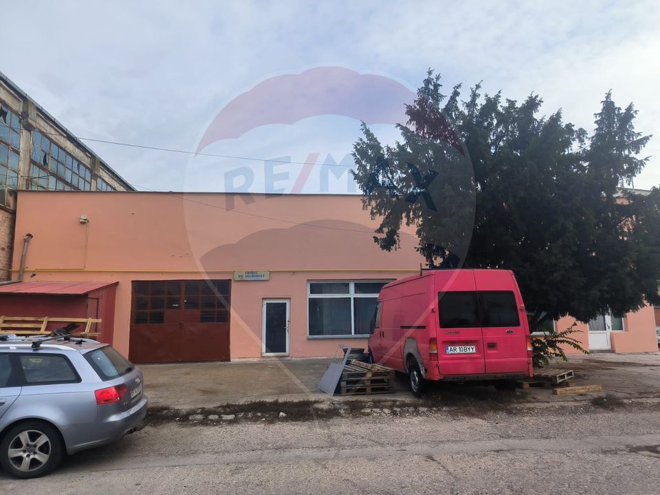 Spațiu industrial de 435mp de închiriat în zona Sannicolau Mic