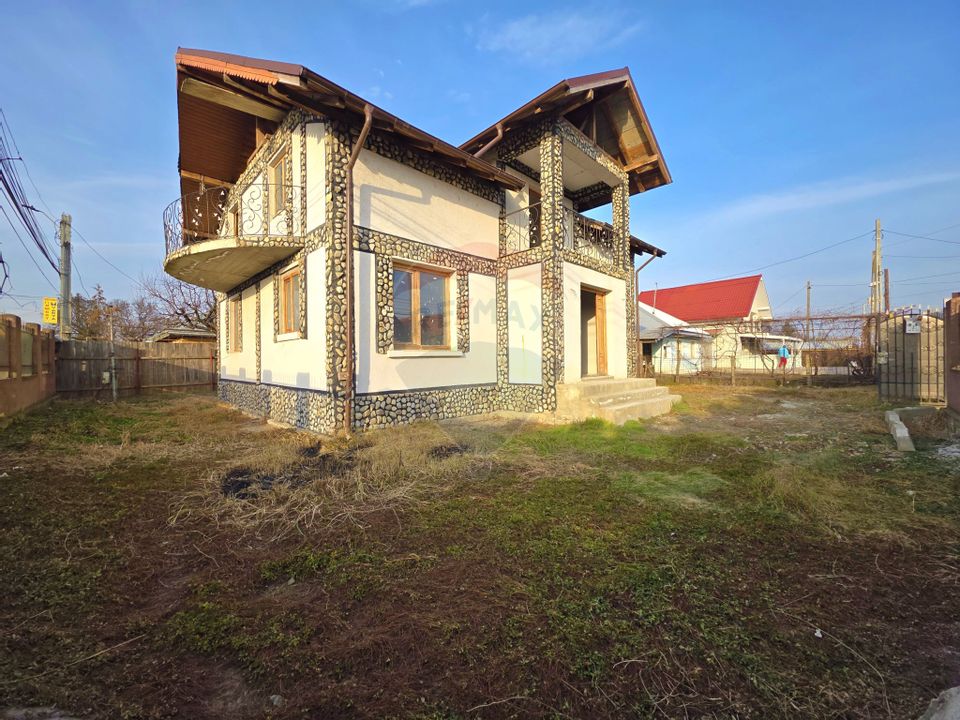 6 room House / Villa for sale, Izvoare area