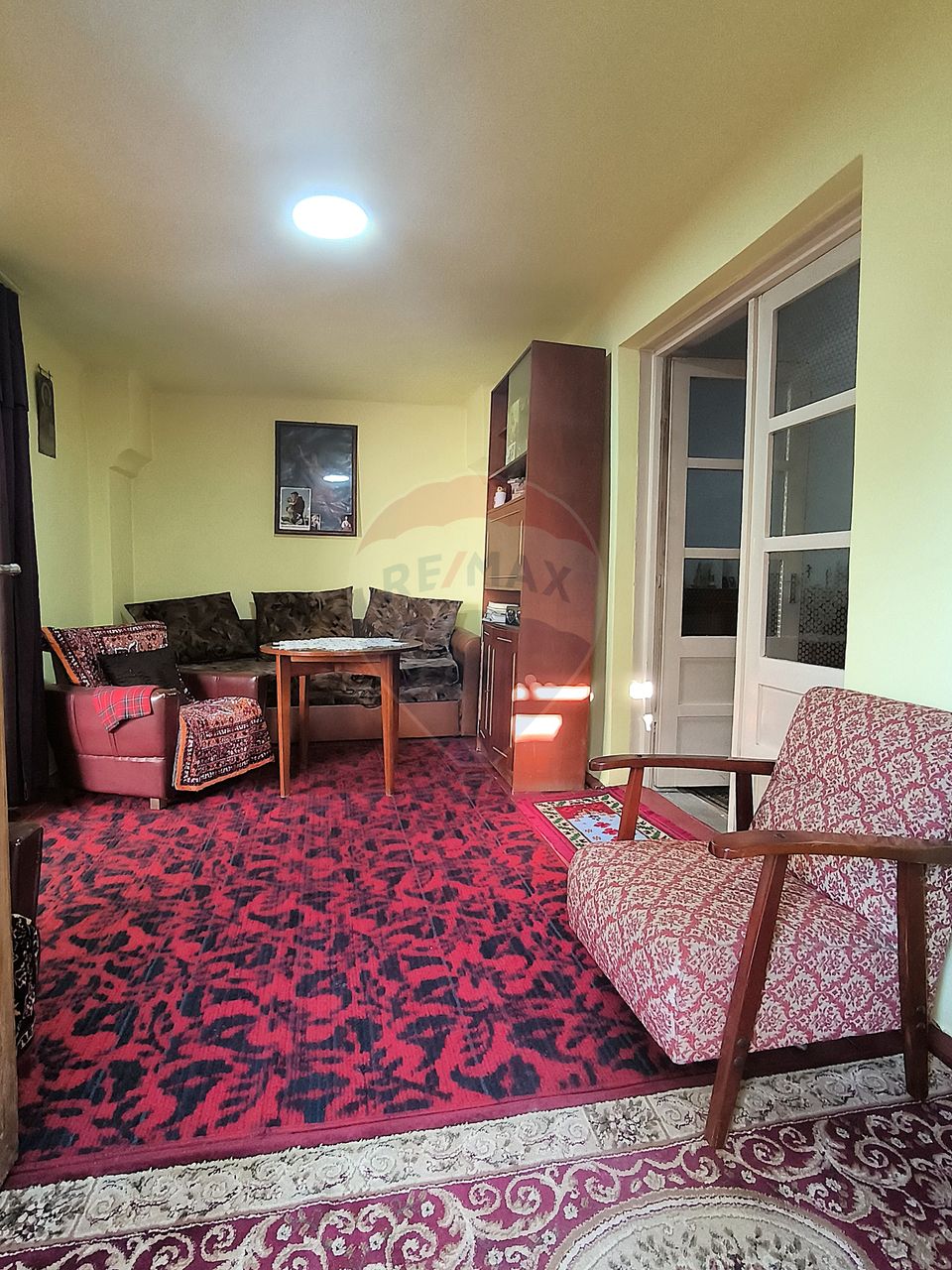 Casă săsească 3 camere si 1400 mp teren in Brateiu - jud. Sibiu