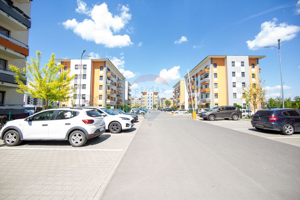 Apartament cu 3 camere, grădină proprie și parcare – Casa Nobel